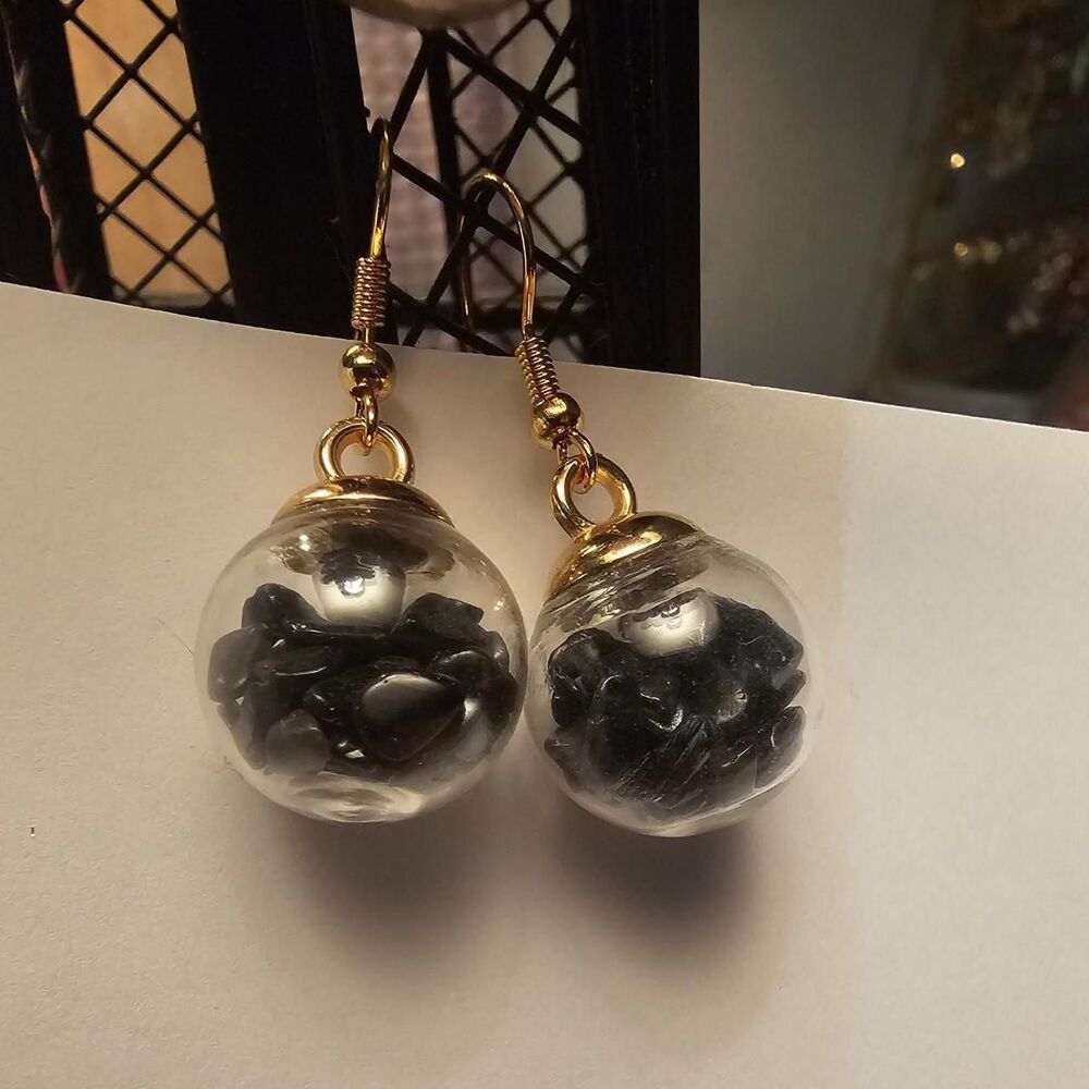 Unbranded Women's Black and Gold Jewellery